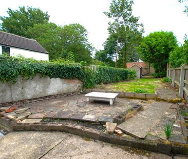 2 bedroom end of terrace house to rent - Photo 6