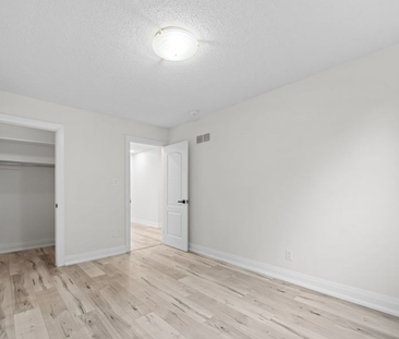 For Lease - 173 Kersey Crescent Unit# Main, Richmond Hill, Ontario - Photo 3