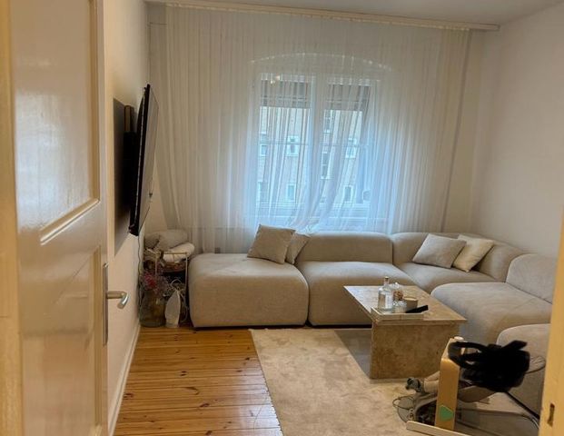 TAUSCHWOHNUNG 2 Zimmer Wohnung -suche 3-4 Nimmer - Foto 1