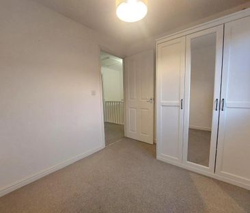 3 bedroom terraced house to rent - Photo 4