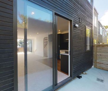 *Quality living in Seatoun Heights awaits—secure your new home now!* - Photo 4