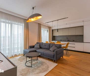 Apartament 3 camere cu vedere panoramica spre centrul vechi Brasov - Photo 2