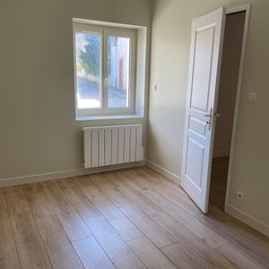 T2 de 33 m² comprenant cuisine ouverte sur séjour, 1 chambre, SDB, WC, cellier - Photo 2