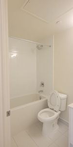 For Lease - 27 Korda Gate Unit# 810, Vaughan, Ontario - Photo 4