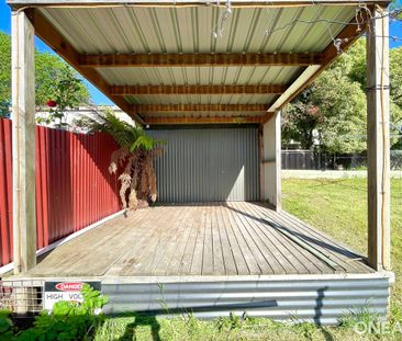 Comfortable Home in Convenient Location - Photo 5