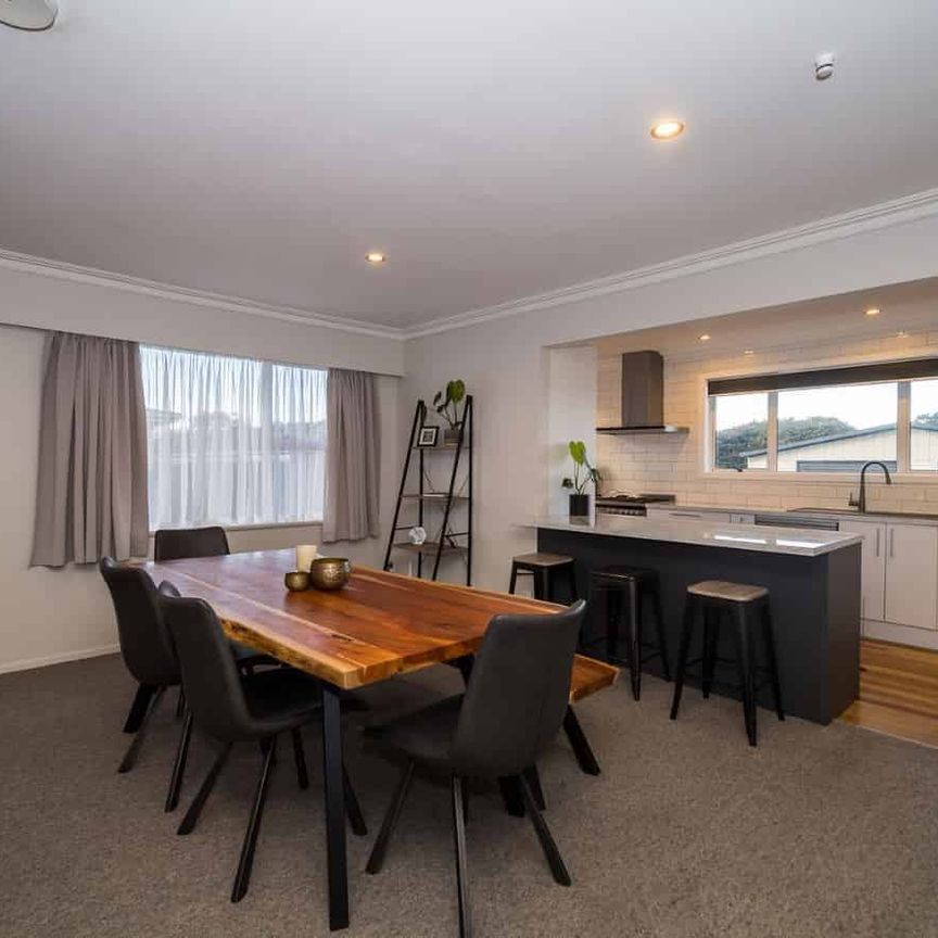 Large Home On Cameron - Photo 1