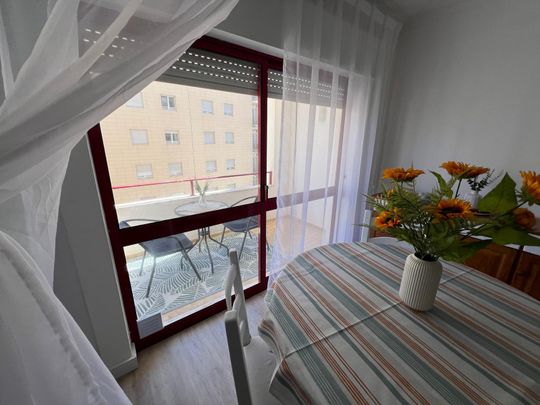 Apartamento T1 para Arrendamento Temporário na Praia da Rocha - Photo 1