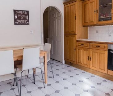 1 bedroom in a house share to rent - Photo 6