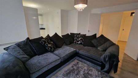 2 bedroom apartment to rent - Photo 2