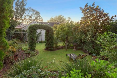 22 Taurus Street, Balwyn North - Photo 3