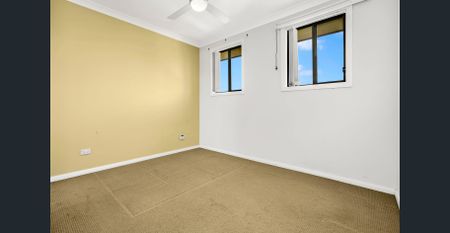 Stunning three-bedroom duplex in ideal location - Photo 2