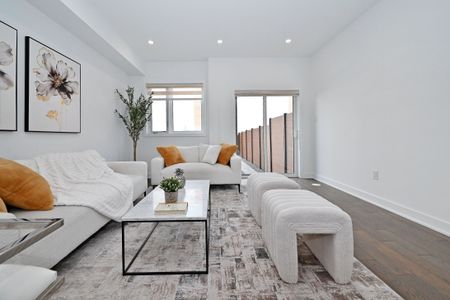 For Lease - 101 William Duncan Road, Toronto, Ontario - Photo 3