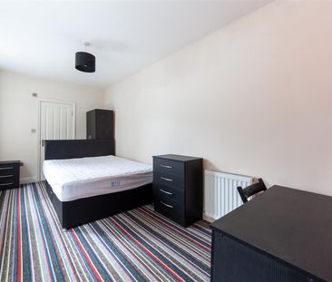 2 bed apartment to rent in Jesmond Road, Jesmond, NE2 - Photo 3