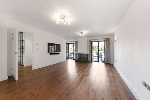 St. Katharine Docks is Central London's only marina, a truly unique location set north side of the River Thames alongside the iconic landmark, Tower Bridge. - Photo 1