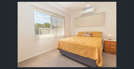 Large Family Home with Solar! - Photo 2