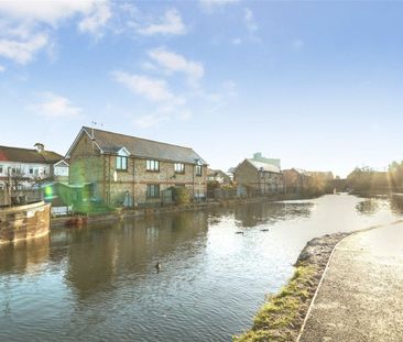 Brindley Close, Wembley, HA0 - Photo 2