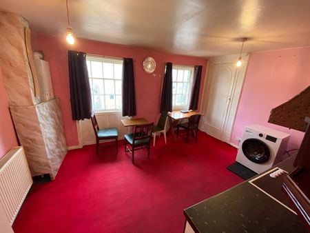 1 Bed Flat, Montpelier Road, BN1 - Photo 2