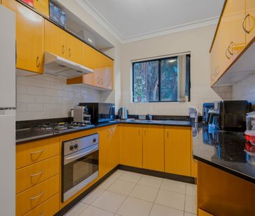 Spacious Apartment - Photo 5