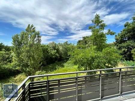 Location Appartement 2 pièces 44m² CHARBONNIERES LES BAINS 69260 - Photo 4