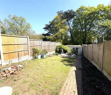 3 bed Terraced House for rent - Photo 1
