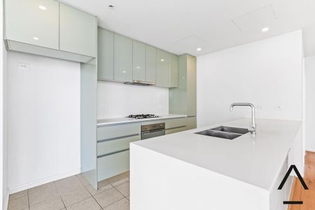 Modern Rental Property with Scenic Views and Prime Location - Photo 3
