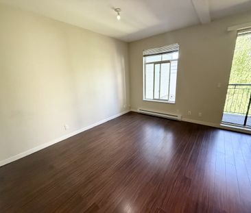 Cozy and Bright Pet Friendly Jr One Bedroom in Surrey - Photo 2