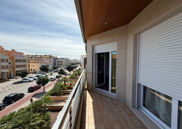 T2 na 1º linha da Praia da Barra com terraço vista mar!