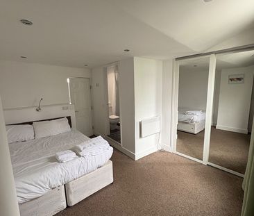 1 Bed Flat, Snig Hill, S3 - Photo 1