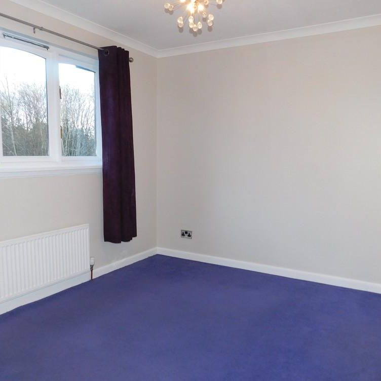 4 bedroom detached house to rent - Photo 1