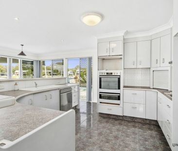 Waterfront Living at Its Finest � Spacious 5-Bedroom Home - Photo 6