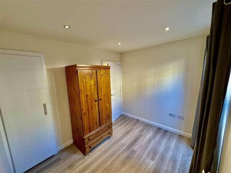 Platinum Court, Cephas Avenue, Stepney Green, London, E1 - Photo 3