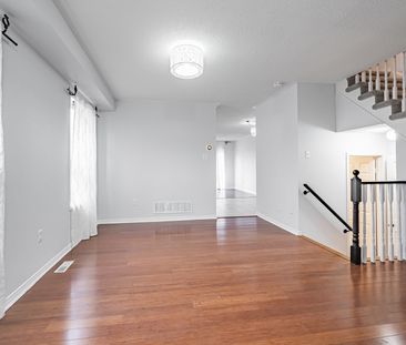 For Lease - 7160 Waldorf Way, Mississauga, Ontario - Photo 2