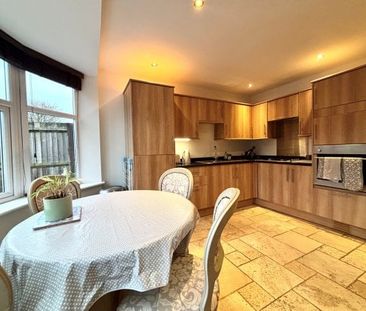 Banbury Road, Stratford-upon-Avon, CV37 - Photo 4