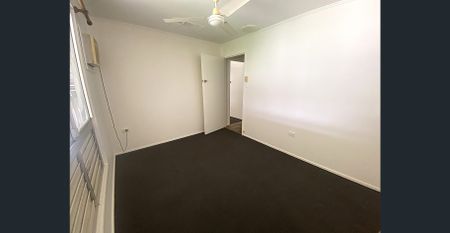 Tidy 3-Bedroom Home with Huge Shed & Outdoor Entertaining! - Photo 4