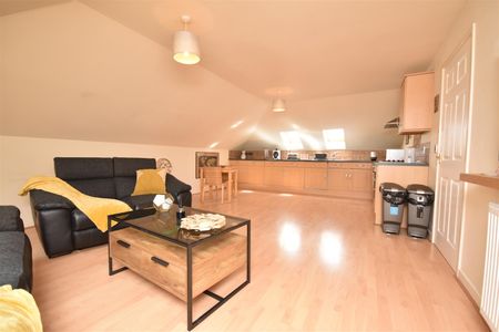 Riverside Court, Rock Ferry - Photo 5