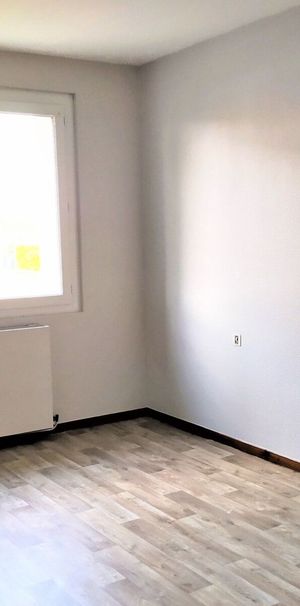 Appartement à louer 4 pièces • 98 m2 Saint-Juéry - Photo 1