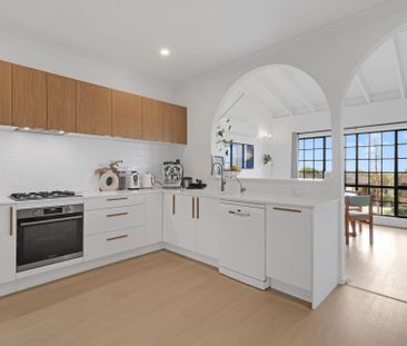 Immaculate Family Home With Self-Contained Studio - Photo 4