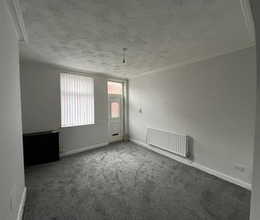 2 bedroom house to rent - Photo 2