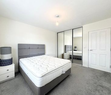 Fieldfare Court, Swallowfield Fieldfare Court, Swallowfield - Photo 2