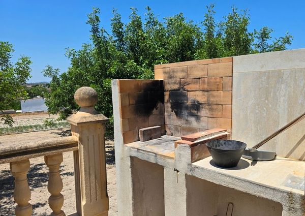 WIDE ESTATE FOR RENT IN TEULADA FOR LONG TERM