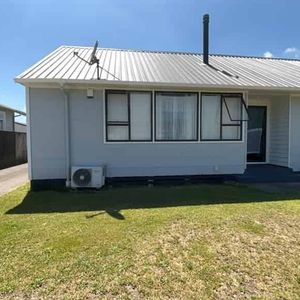 Cosy in Kawerau - Photo 2