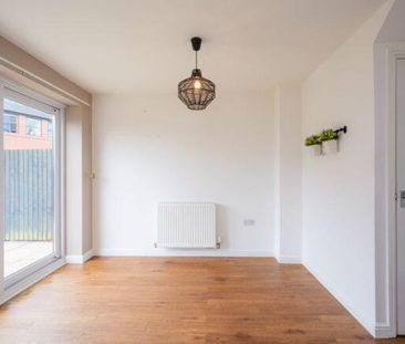 3 bedroom townhouse to rent - Photo 3