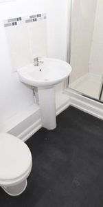 1 bedroom ground floor flat to rent - Photo 4