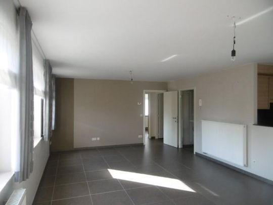 Appartement - Te huur - Photo 1