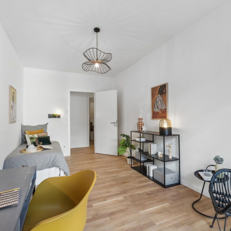 Neubau-Komfort in Friedenau: 3-Zimmer-Wohnung mit hochwertiger Einbauküche und Balkon - Foto 1