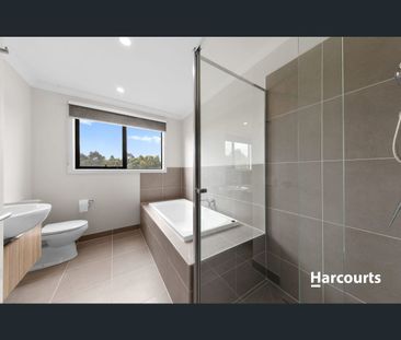 57 Flaxlilly Crescent, Officer, Vic 3809 - Photo 1