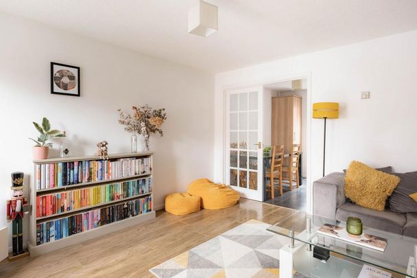 2 bedroom end of terrace house to rent - Photo 1