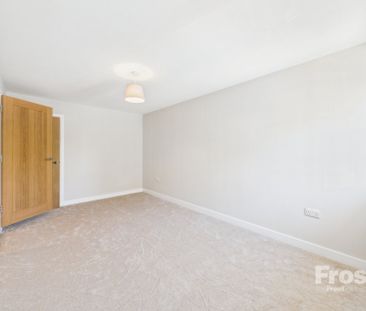 The Courtyard, 73A High Street, Burnham,SL1 - Photo 6