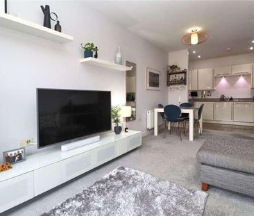 Woking, Surrey, GU22 - Photo 4