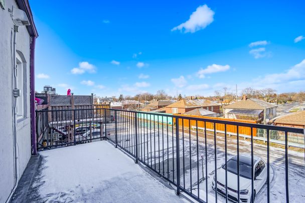 For Lease - 818A The Queensway N/A, Toronto, Ontario - Photo 1